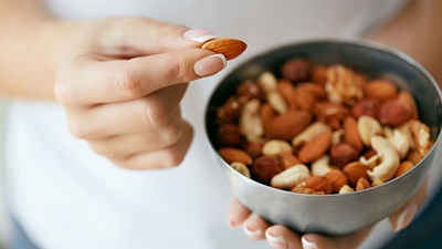 comer frutos secos